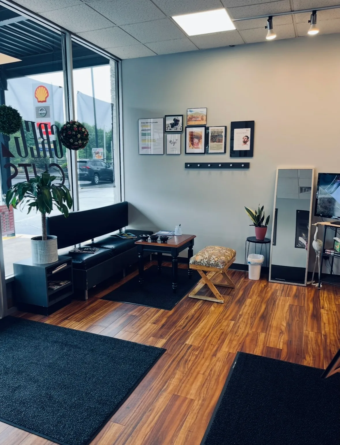 Front waiting area looking out toward the storefront